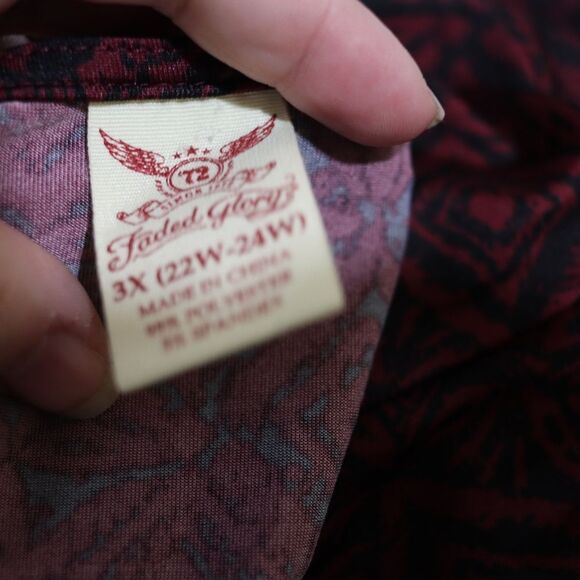Faded Glory Burgundy Plus Size Criss Cross Print Top 3X - Picture 9 of 10